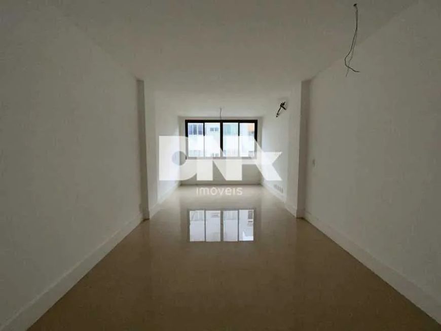 Apartamento - / Residencial / Barra da Tijuca