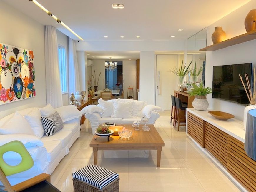 Luxuosa Cobertura Linear No Quadrilátero Do Charme de Ipanema