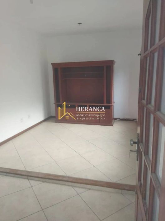 Excelente casa em condomínio na Taquara!!
