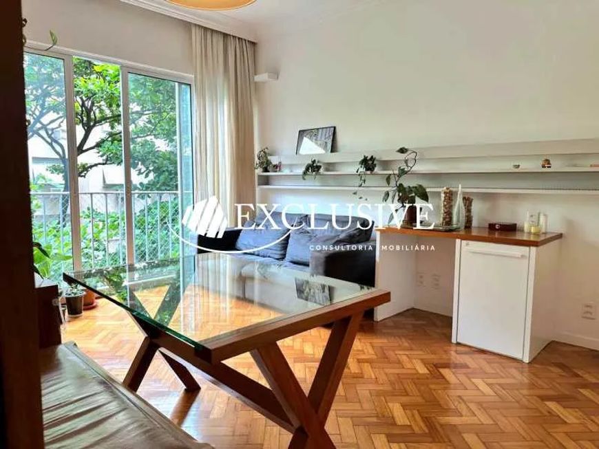 Apartamento : Padrão / Residencial / Copacabana
