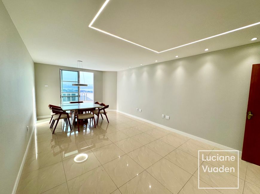 Apartamento para venda tem 120 metros quadrados com 3 quartos