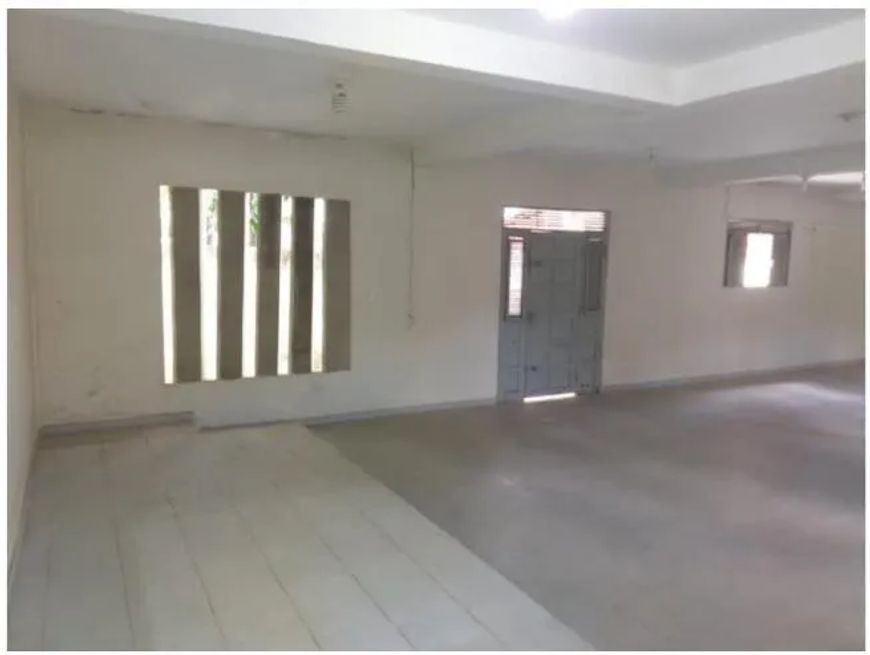Sala Comercial para Venda em Natal, Felipe Camarão, 1 dormitório, 2 banheiros