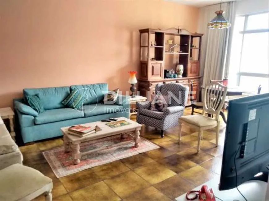 Apartamento - Padrão / Residencial / Humaitá