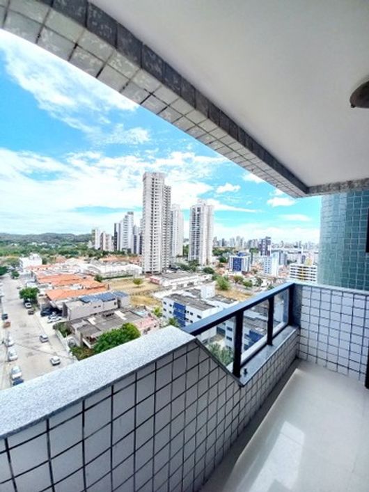 Vende ótimo apartamento alto padrão em Tirol