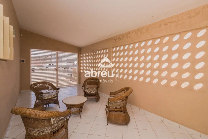 Excelente casa no Alecrim.