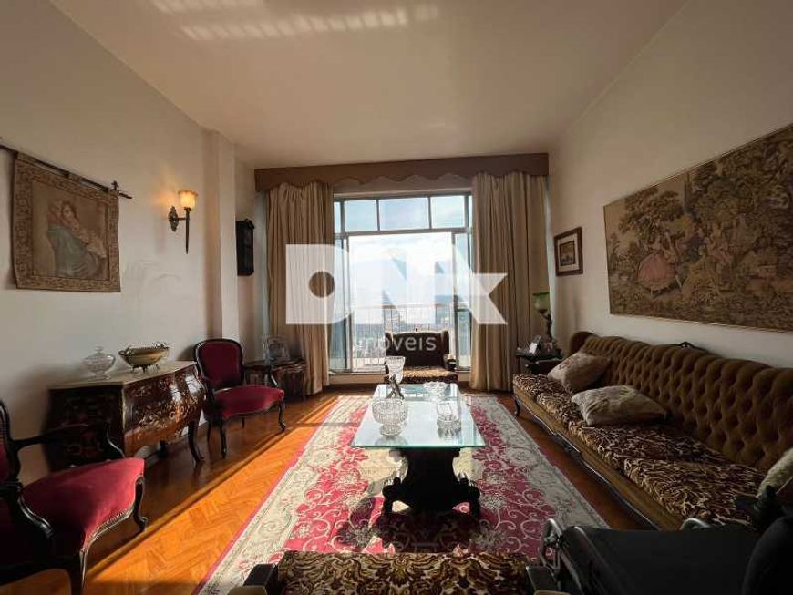 Apartamento - / Residencial / Botafogo