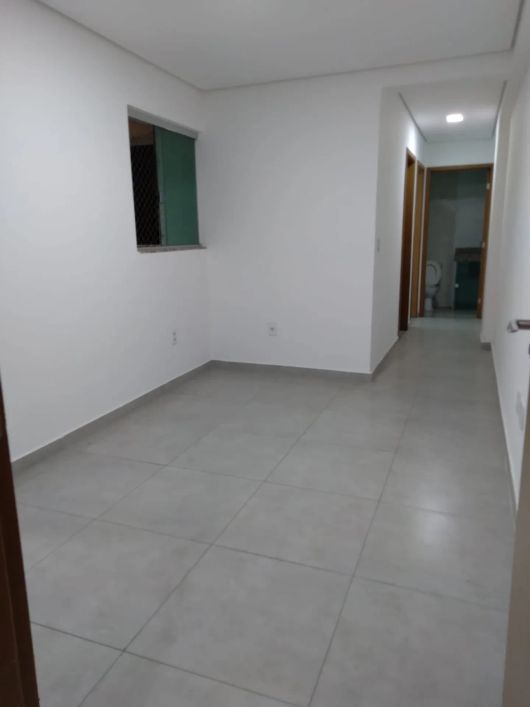 Vendo apartamento com 2 quartos no Edifício Vip Tawer - Vicente Pires/DF