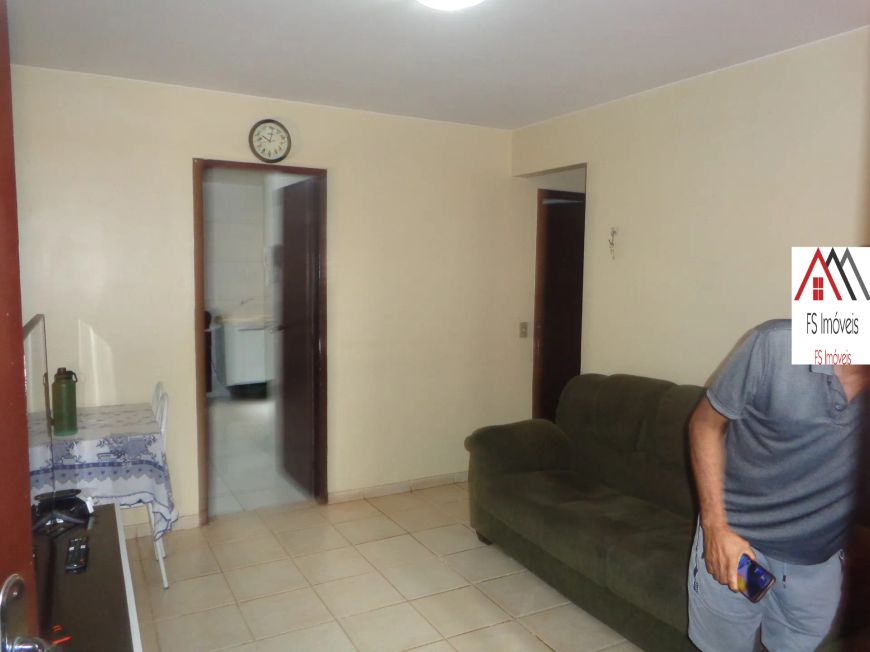 QS 406 Ótimo Apartamento 1º Andar com 2 Quartos Garagem Coberta Aceita Financiamento em Samambaia No