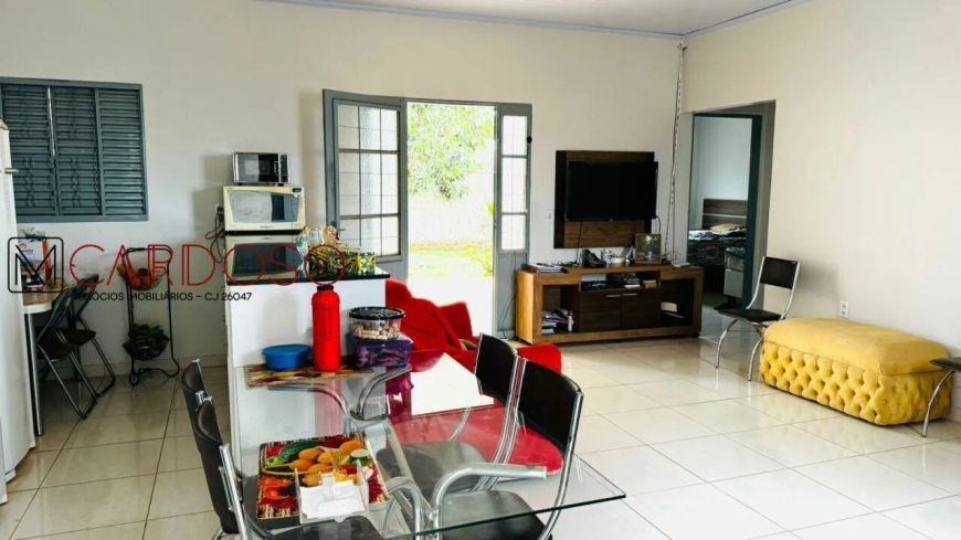Casa com kitnet em condomínio 26 de setembro, amplo lote e pomar – 05