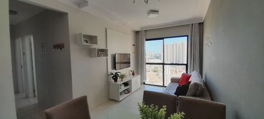 Excelente apto Cond. VIVER BEM - andar alto - ventilado - R$ 230 mil