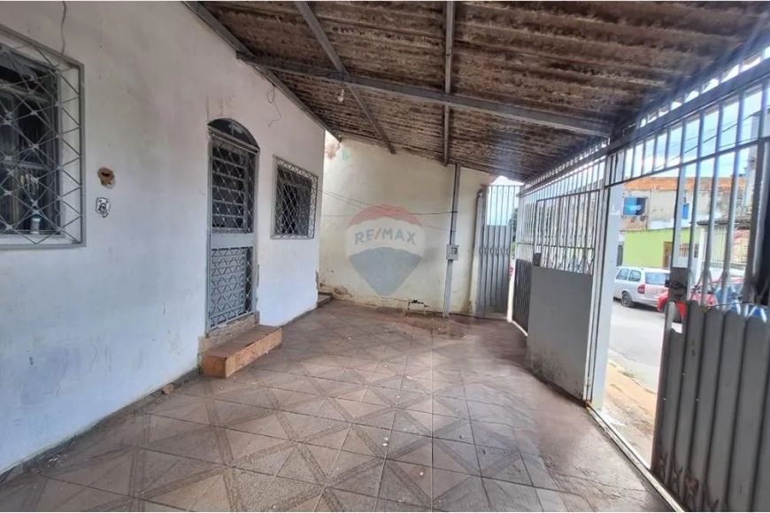 Casa à Venda na QR 411 CONJ 07 - Oportunidade Imperdível!