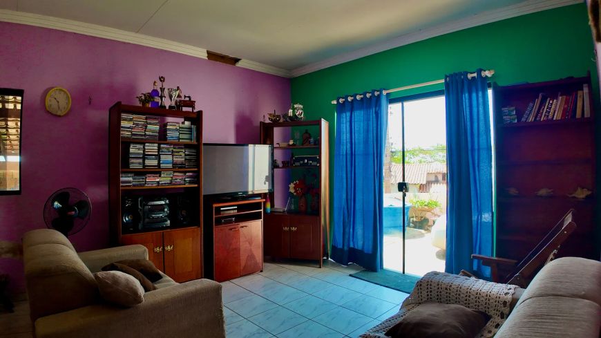 Arniqueira Casa 3qtos a preço de lote em condominio na av. principal do conjunto 4 sha arniqueiras