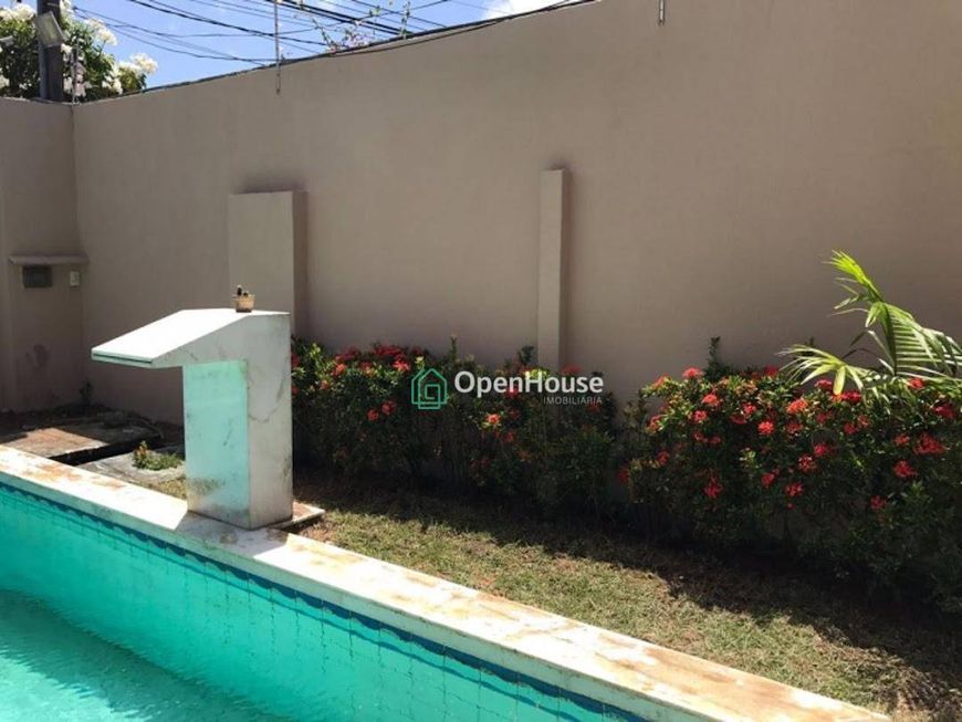 Casa com 3 dormitórios à venda, 250 m² por R$ 650.000,00 - Candelária - Natal/RN