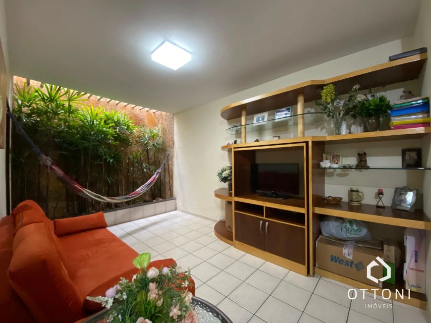 Casa em Capim Macio - Rua Ismael Pereira da Silva
