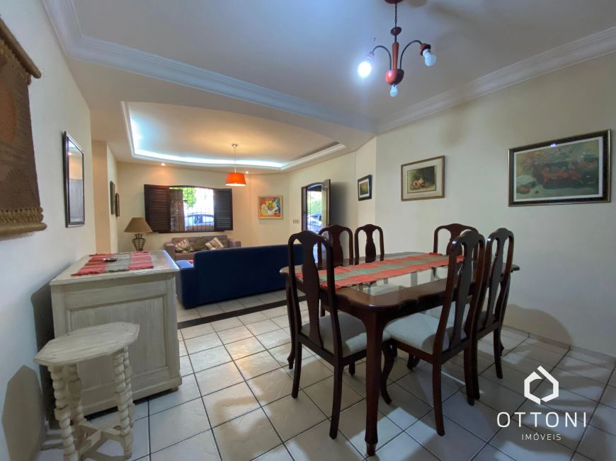 Casa em Capim Macio - Rua Ismael Pereira da Silva