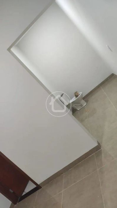 CASA COM 03 DORMITÓRIOS SENDO 01 SUÍTE