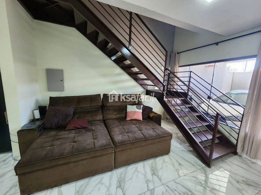 🏡 Descubra Seu Novo Lar na Tijuca: Sobrado Espaçoso e Elegante