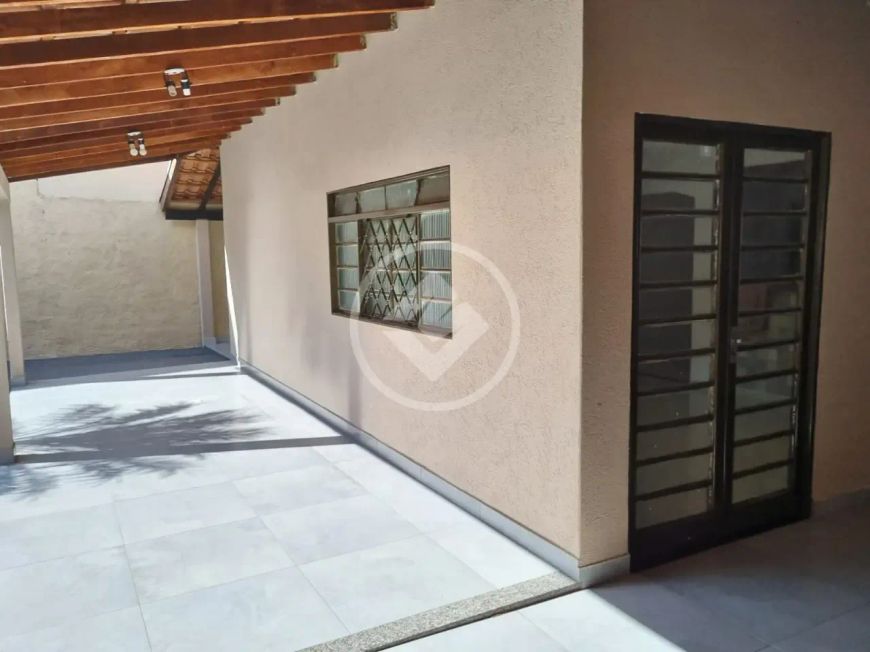 LINDA CASA TRADICIONAL COM 4 CÔMODOS PRÓXIMO DO AEROPORTO codigo: 94830
