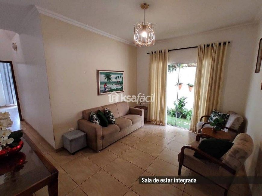 Casa Térrea no Monte Castelo com Piscina