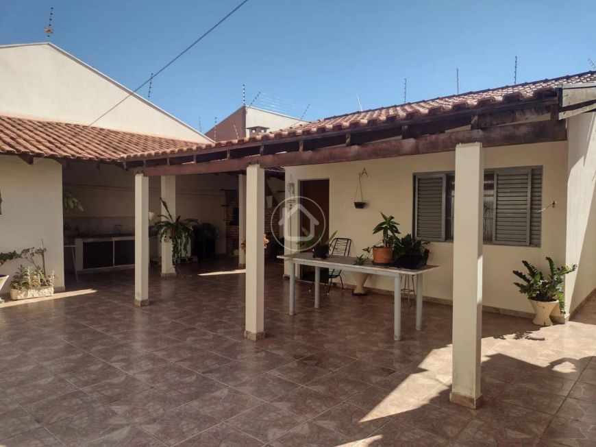 CASA VILA BANDEIRANTE