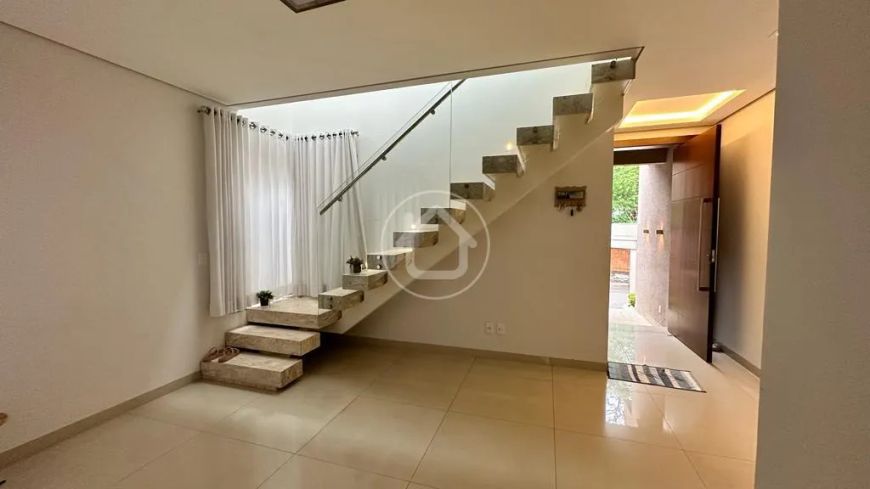 CASA COM MEZANINO - ALTO PADRÃO NO MONTE CASTELO