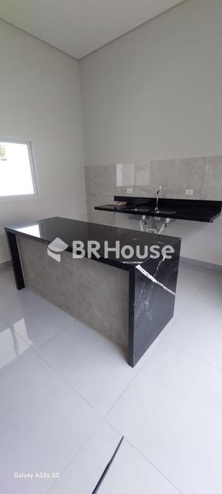 Parque Residencial Rita Vieira | Casa 3 quartos, sendo 1 suite