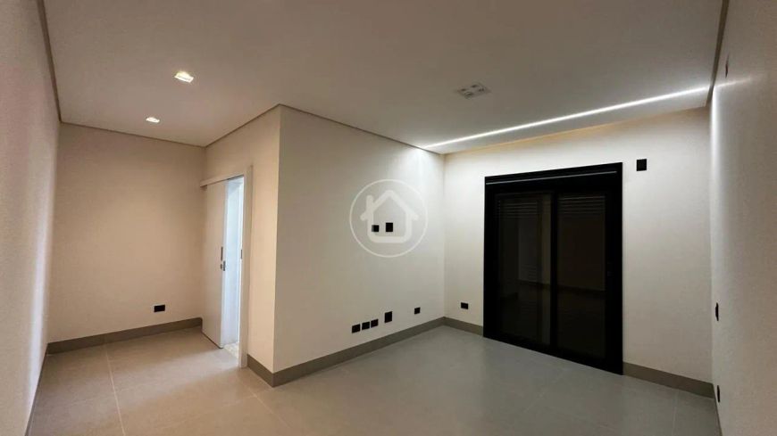 CASA COM 03 SUITES E PISCINA - ALPHAVILLE III