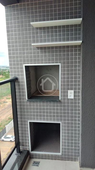 APARTAMENTO COM SACADA
