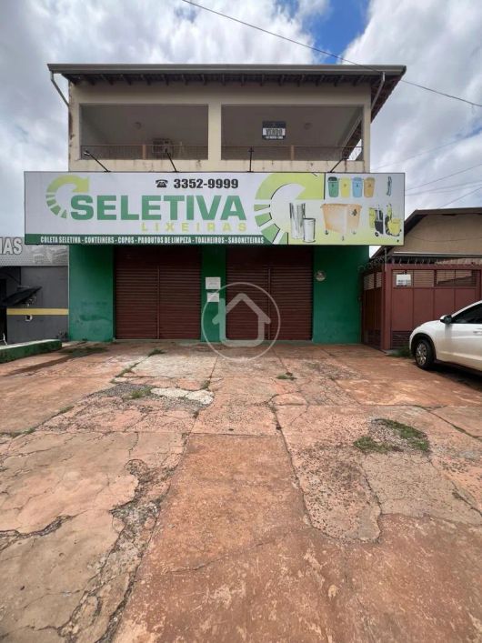 SALÃO COMERCIAL COM MEZANINO