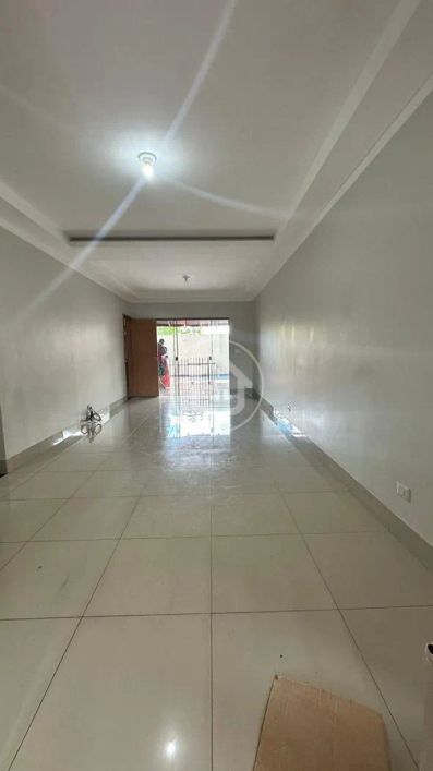 CASA COM 3 QUARTOS E PISCINA RITA VIEIRA