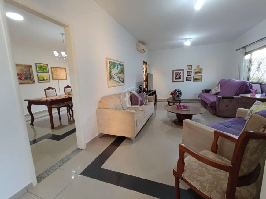 CASA COM PISCINA NO GIOCONDO ORSI