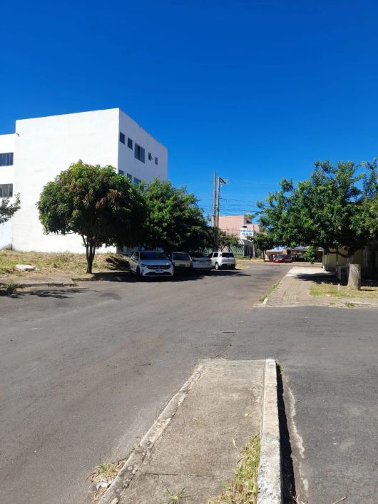 Paulo Cezar vende lote comercial na Qd.105 do Recanto das Emas/DF