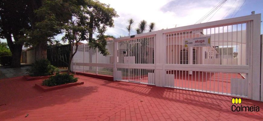 Casa Comercial com ótima localização