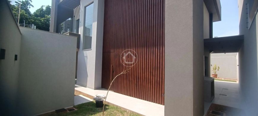 SOBRADOS NOVOS COM PISCINA E GOURMET.