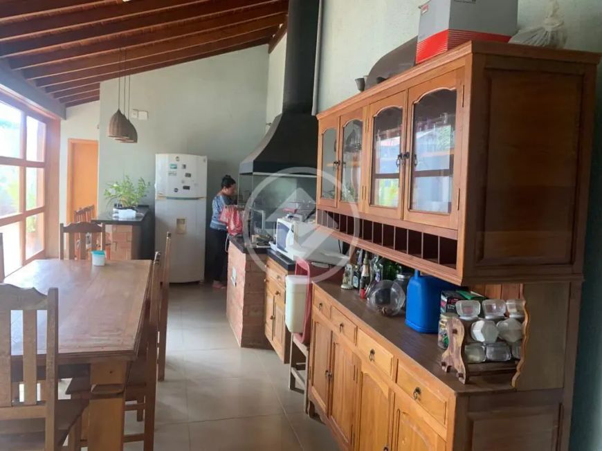 Casa 3 Quartos em Excelente Localização. codigo: 90228