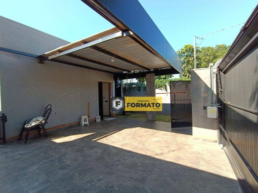 Casa com 3 dormitórios à venda, 153 m² por R$ 900.000 - Universitário - Campo Grande/MS