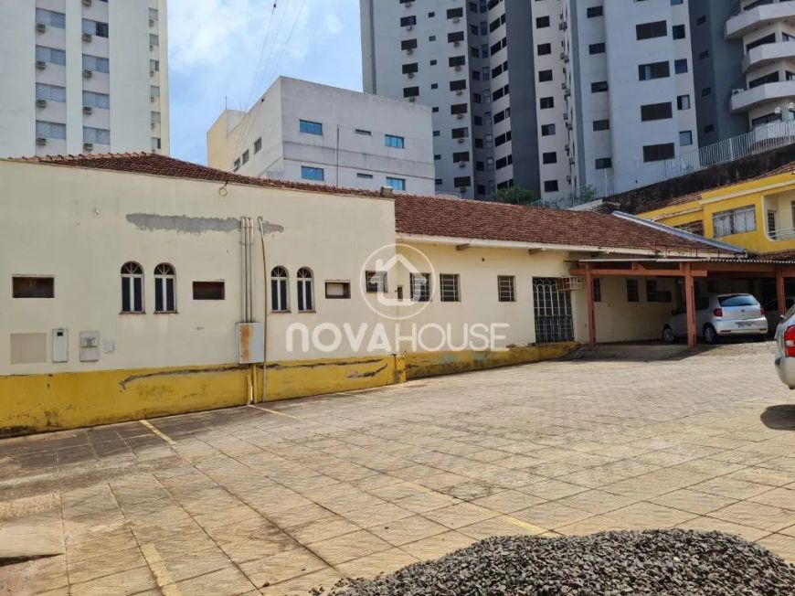 PRÉDIO COMERCIAL EM ÓTIMA LOCALIZAÇÃO NO CENTRO