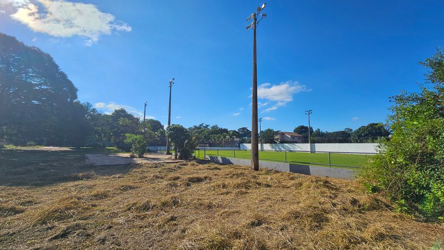 Lindo terreno a venda com 6000m² no bairro Jardim Centenário..