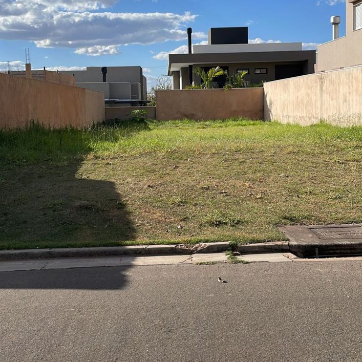 Terreno á venda no Condomínio Alphaville II, Campo Grande - MS