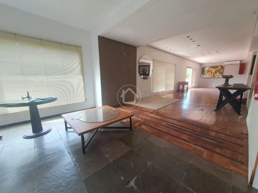 PRÉDIO COMERCIAL AV. MATO GROSSO
