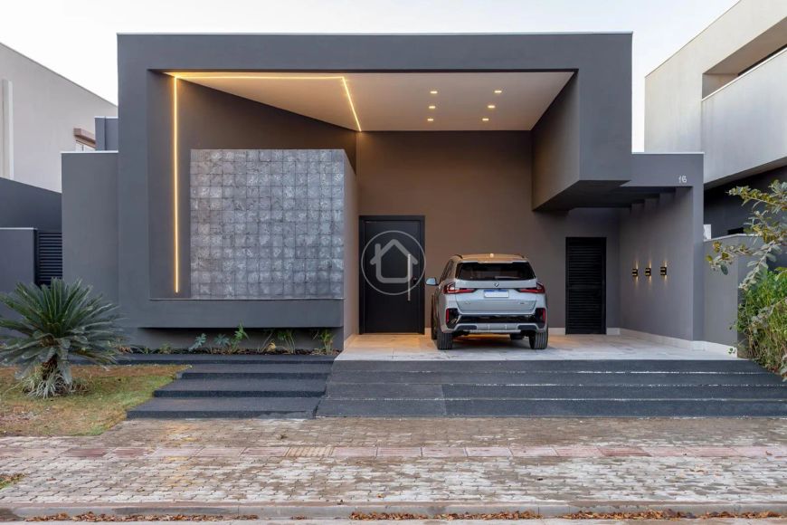 CASA COM FINO ACABAMENTO - ALPHAVILLE 2