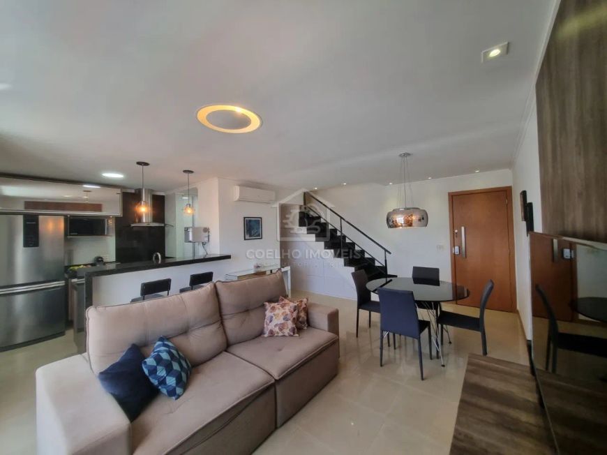 Quadra 206 Apartamento duplex de 80m² com 2 suítes e 2 vagas, reformado e com vista livre