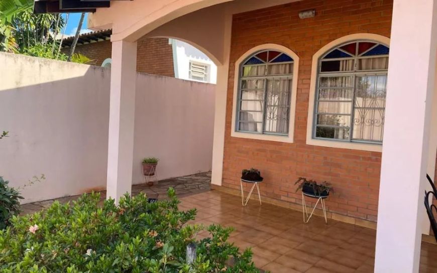 Campo Grande - Casa Padrão - Vila Bandeirante