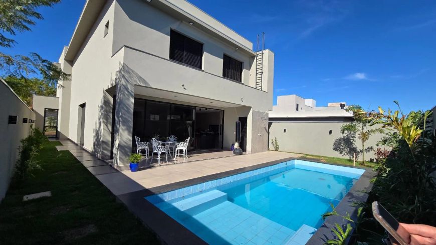 Sobrado com 4 suites Alphaville 3