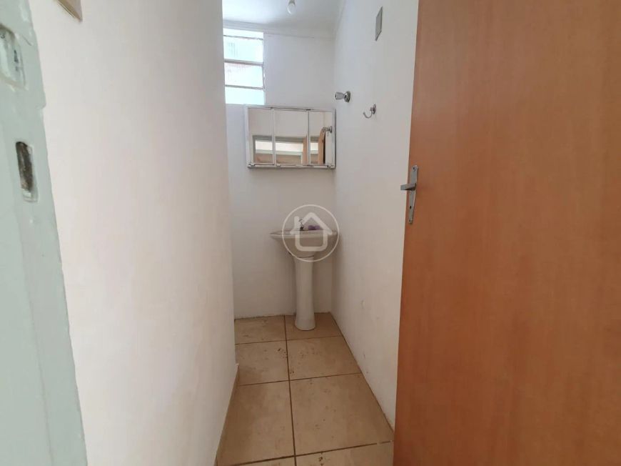 SALÃO COMERCIAL NO CENTRO COM 05 SALAS