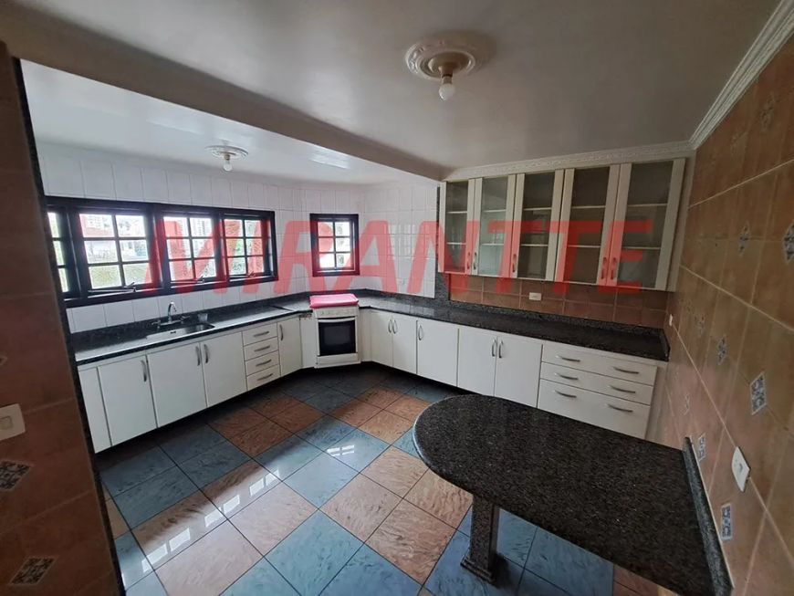 Sobrado de 330m² com 3 quartos em Parada Inglesa