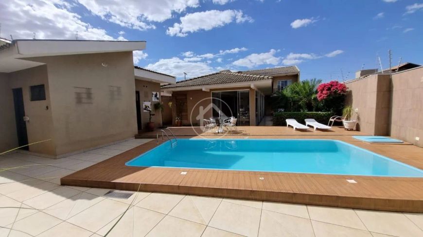 COMERCIAL E RESIDENCIAL