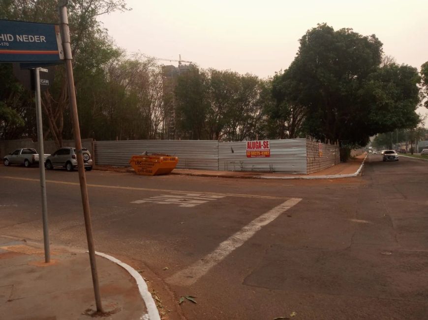 Lote/Terreno para aluguel tem 720 metros quadrados em Centro - Campo Grande - Mato Grosso do Sul
