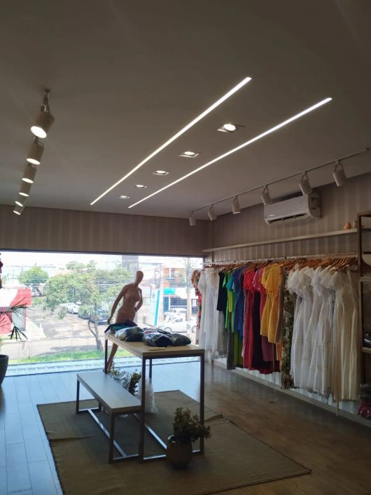 Alugo Prédio comercial rua da Divisão - Bairro Parati
