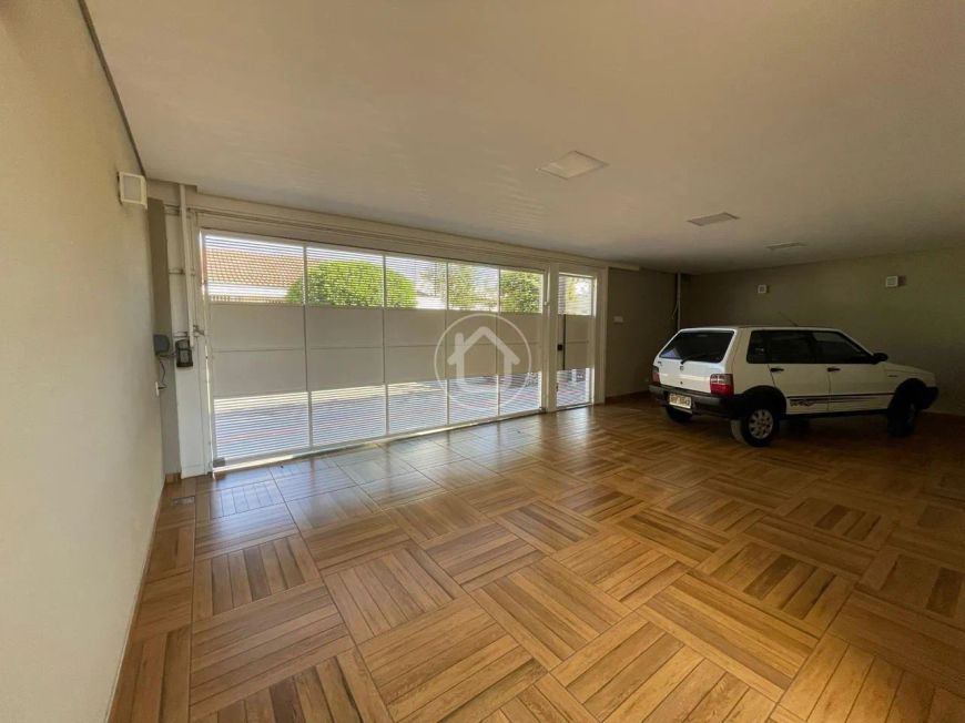 CASA COM 3 DORMITÓRIOS NO BAIRRO ANA Mª DO COUTO